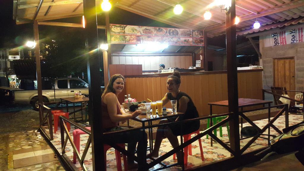 夫哈亚之竹简易别墅旅馆 Ko Lanta 外观 照片